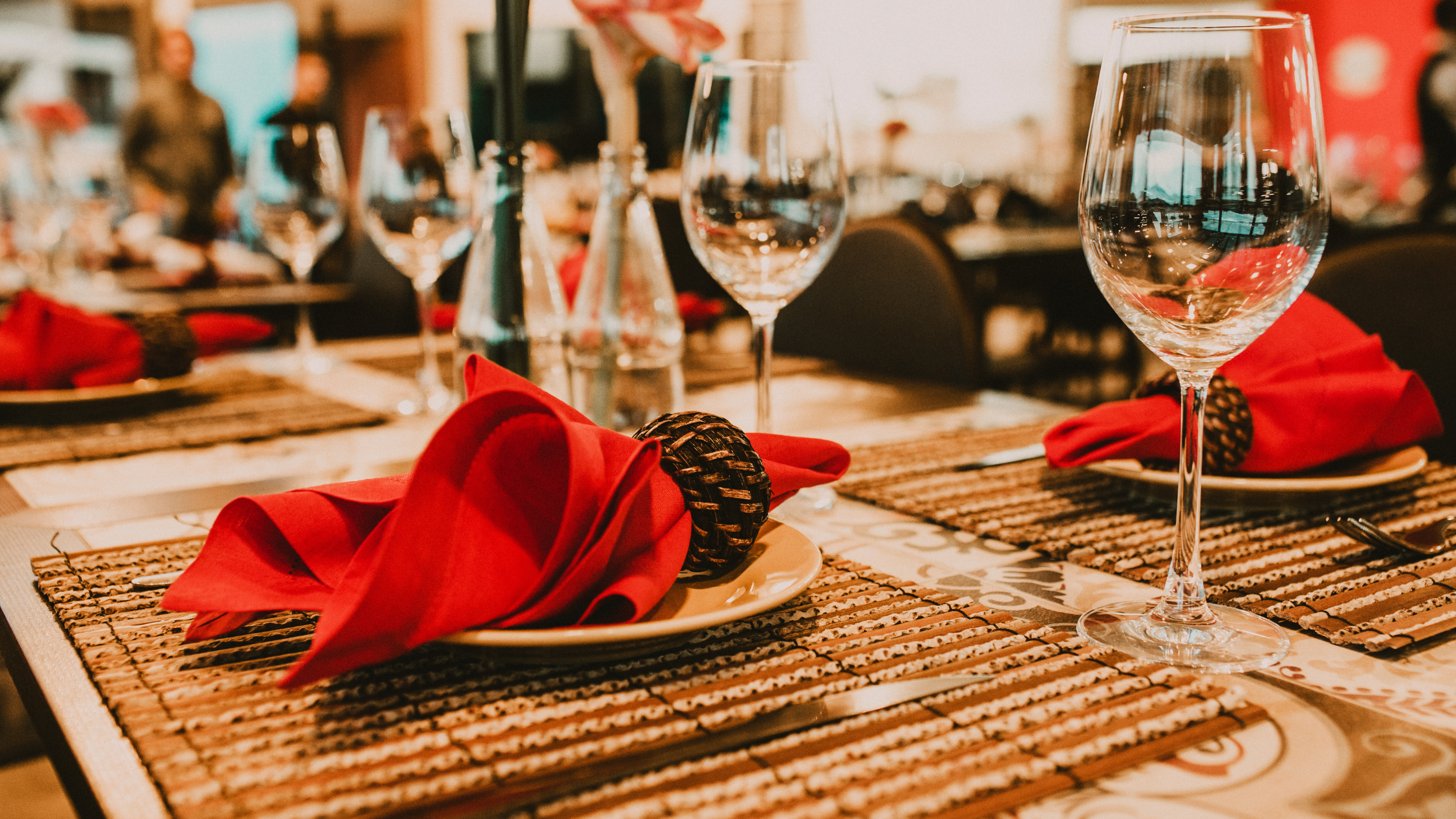 Festive Table Setting Tips